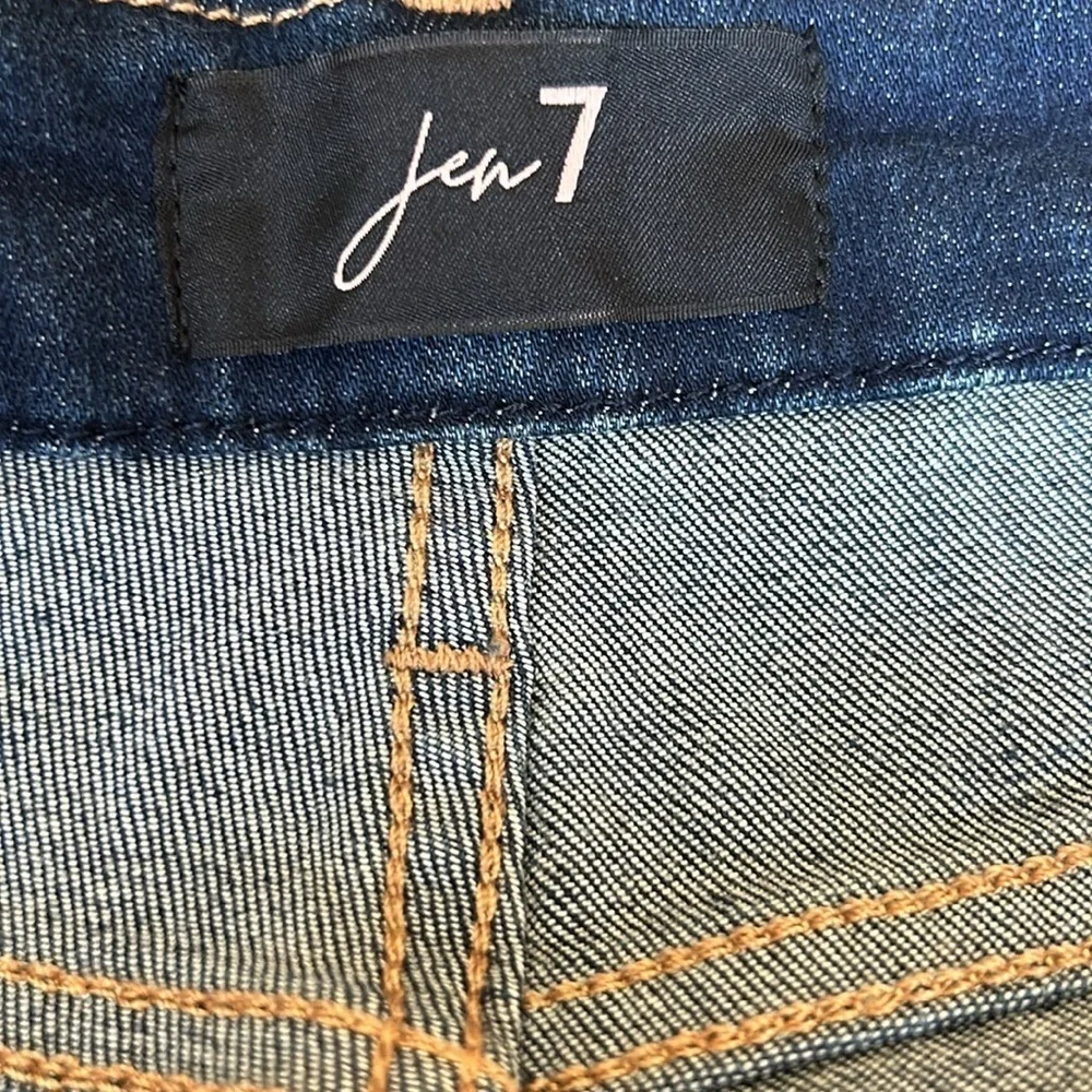 Jen7 NEW 7 For All Mankind Sculping Panel Women Dark Wash Frayed Hem Shorts 16